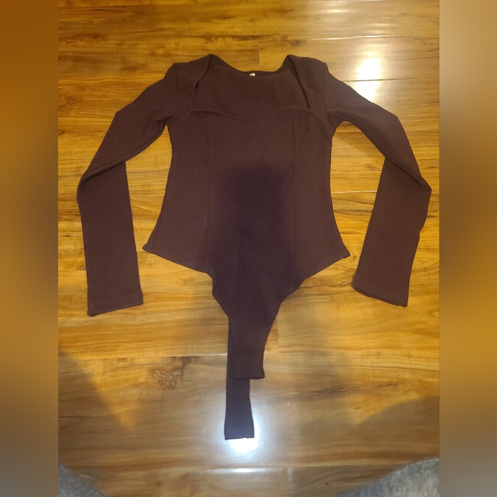 Small bodysuit